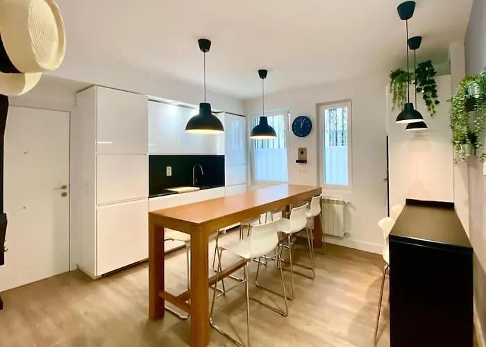 Moderno Piso Junto A La Plaza Mayor アパート *